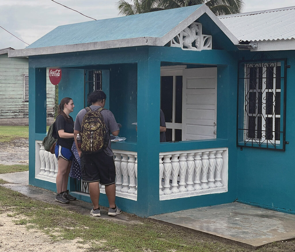 Students conducting ethnographic interviews in San Lazaro